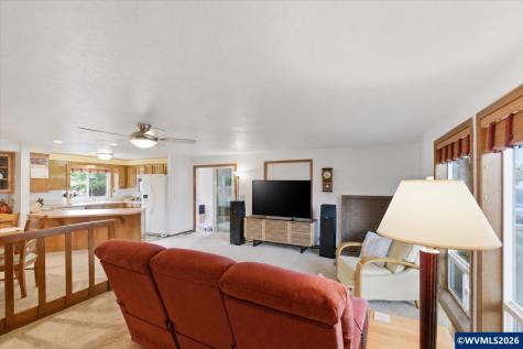 4576 Goldenrod Avenue NE Salem OR 97305