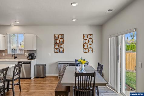 5633 Earth Place NE Salem OR 97305