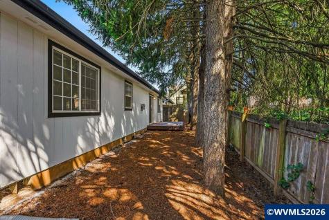 5914 Mooseberry Street SE Salem OR 97306