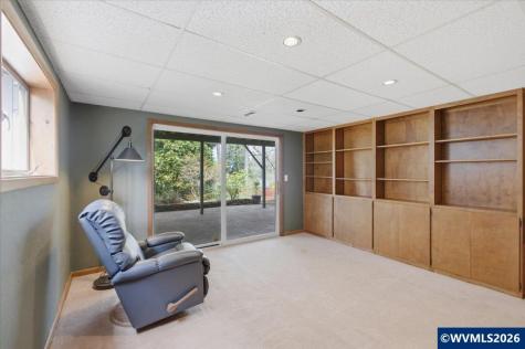 1145 Duffield Heights Avenue SE Salem OR 97302