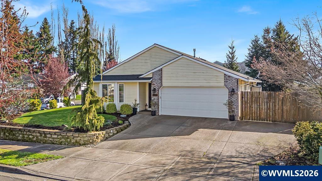 4460 Morfitt Street Hubbard OR 97032-9569