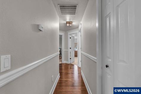 4460 Morfitt Street Hubbard OR 97032-9569