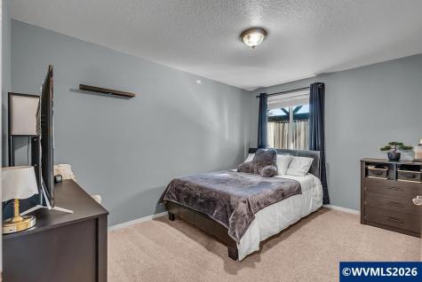 4460 Morfitt Street Hubbard OR 97032-9569