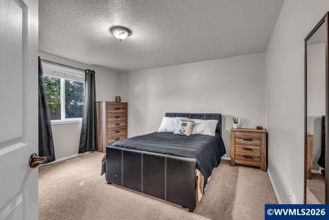 4460 Morfitt Street Hubbard OR 97032-9569