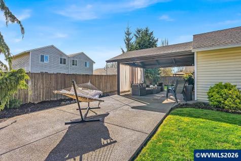 4460 Morfitt Street Hubbard OR 97032-9569