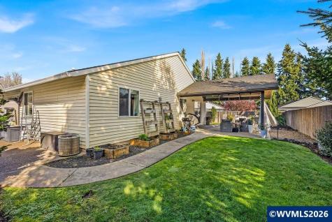 4460 Morfitt Street Hubbard OR 97032-9569