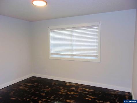 412 SW Fir Street Willamina OR 97396