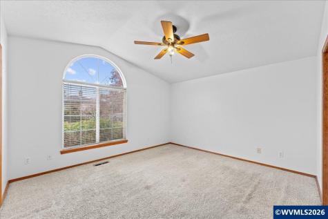 2931 Hollywood Drive NE Salem OR 97305