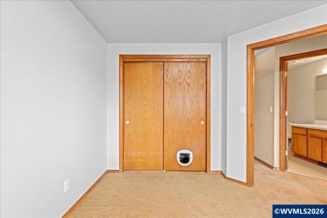 2931 Hollywood Drive NE Salem OR 97305