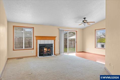 2931 Hollywood Drive NE Salem OR 97305