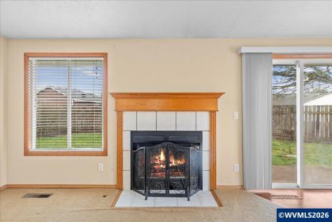 2931 Hollywood Drive NE Salem OR 97305