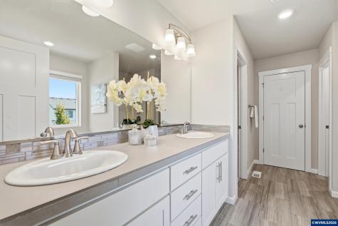 2621 NW Shadden Drive Mcminnville OR 97128