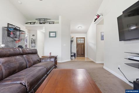 948 Salamander Road SE Jefferson OR 97352