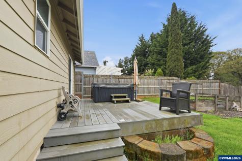 948 Salamander Road SE Jefferson OR 97352