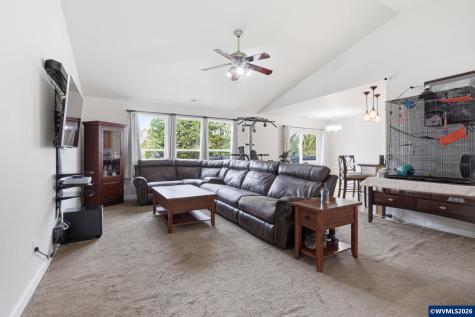 948 Salamander Road SE Jefferson OR 97352