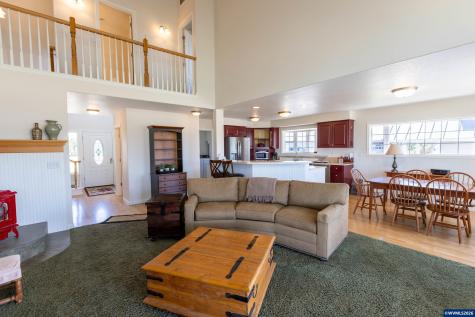 27434 Sanborn Lane Junction City OR 97448