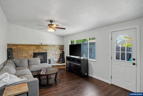 513 E Hollister Street Stayton OR 97383