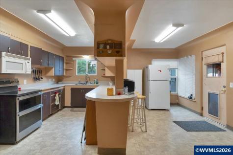 607 E Ellendale Avenue Dallas OR 97338