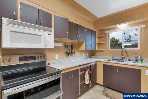 607 E Ellendale Avenue Dallas OR 97338