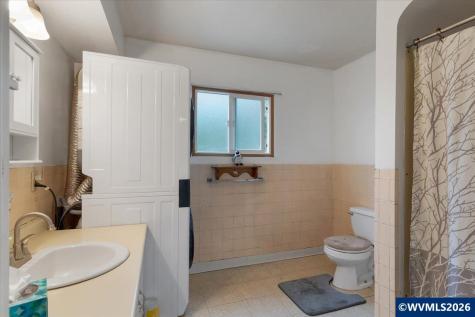 607 E Ellendale Avenue Dallas OR 97338