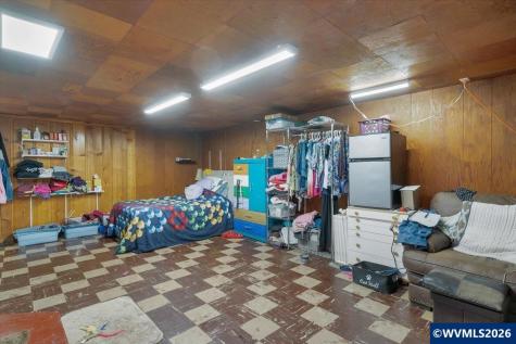 607 E Ellendale Avenue Dallas OR 97338