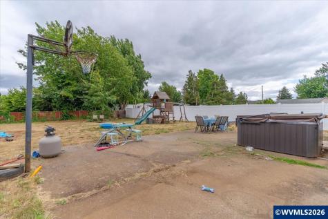 607 E Ellendale Avenue Dallas OR 97338