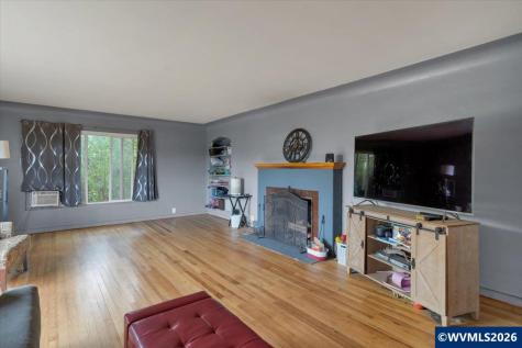 607 E Ellendale Avenue Dallas OR 97338