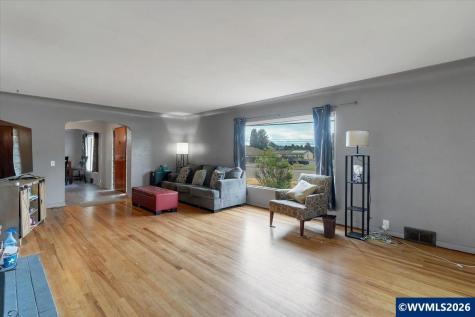 607 E Ellendale Avenue Dallas OR 97338