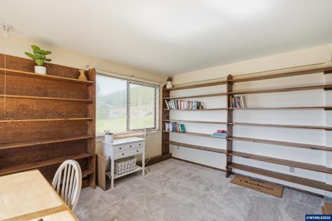 44350 Whiskey Butte Drive Sweet Home OR 97386
