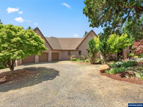 8801 SE Walnut Drive Amity OR 97101