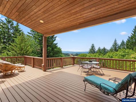 8801 SE Walnut Drive Amity OR 97101