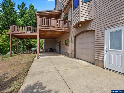 8801 SE Walnut Drive Amity OR 97101