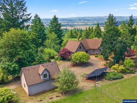 8801 SE Walnut Drive Amity OR 97101