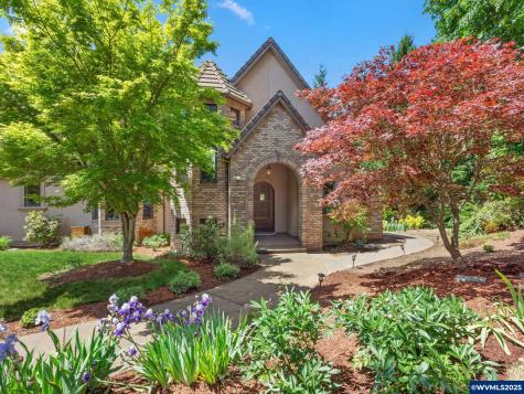 8801 SE Walnut Drive Amity OR 97101