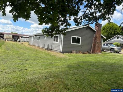 425 Boatlanding Street Independence OR 97351