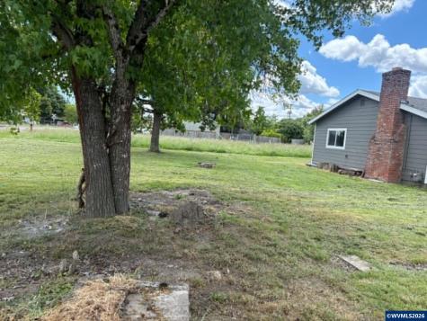 425 Boatlanding Street Independence OR 97351