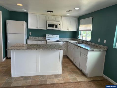 425 Boatlanding Street Independence OR 97351