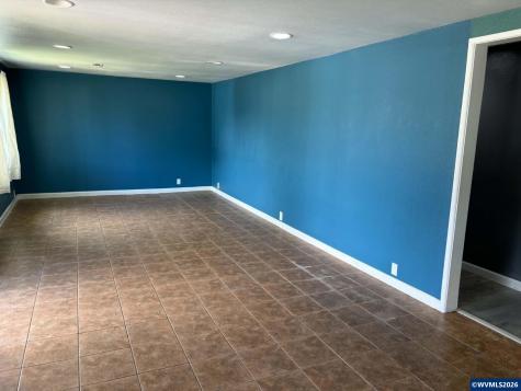 425 Boatlanding Street Independence OR 97351