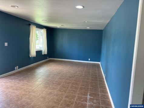 425 Boatlanding Street Independence OR 97351