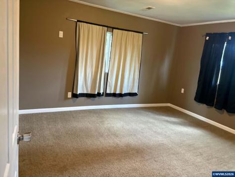 425 Boatlanding Street Independence OR 97351