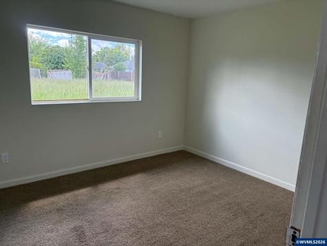 425 Boatlanding Street Independence OR 97351