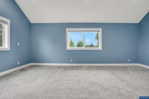 251 Fairview Street Silverton OR 97381