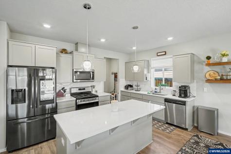 5138 49th Avenue NE Salem OR 97305