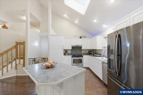 1756 Snowbird Drive NW Salem OR 97304