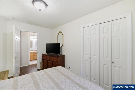 1756 Snowbird Drive NW Salem OR 97304