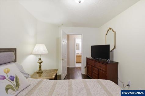 1756 Snowbird Drive NW Salem OR 97304