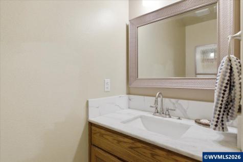 1756 Snowbird Drive NW Salem OR 97304