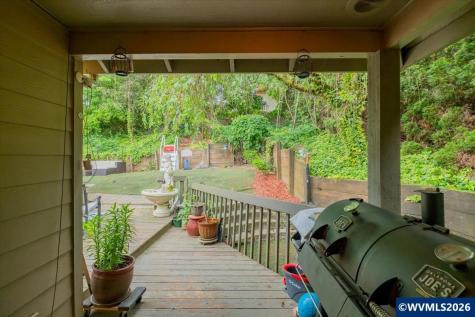 1756 Snowbird Drive NW Salem OR 97304