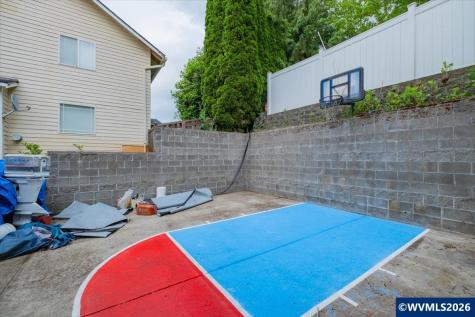 1756 Snowbird Drive NW Salem OR 97304