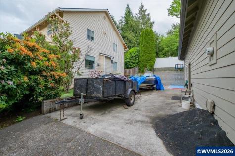 1756 Snowbird Drive NW Salem OR 97304